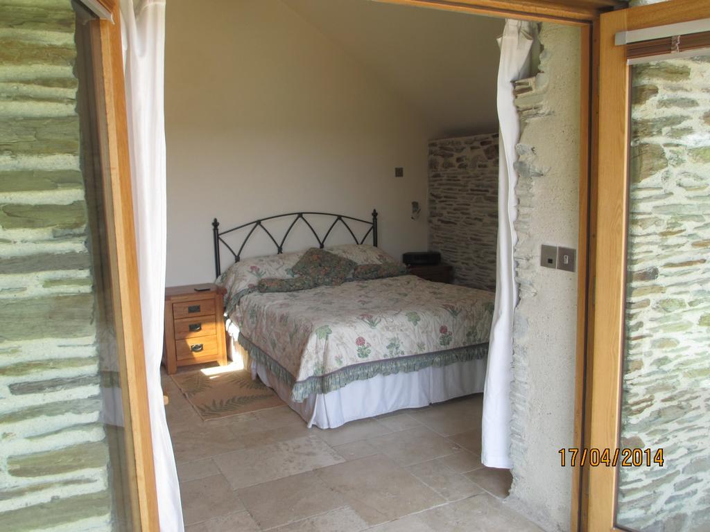 White Willow Fowey Room photo