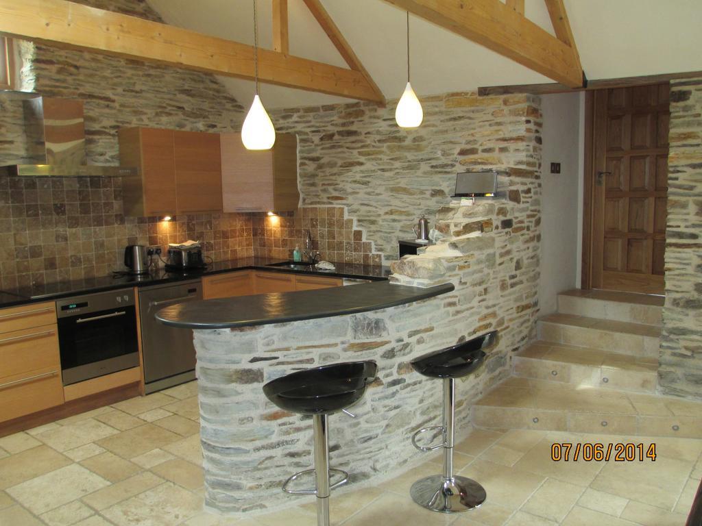 White Willow Fowey Room photo
